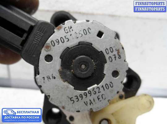 Моторчик заслонки печки на Opel Omega B