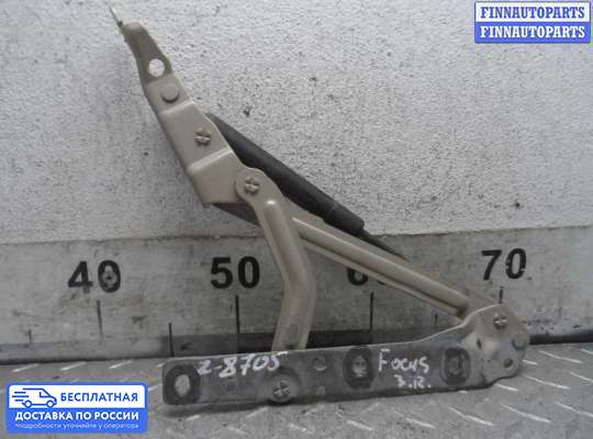 Петля крышки багажника на Ford Focus I