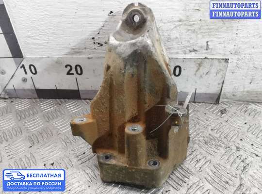 Кронштейн ДВС (лапа) на Mercedes-Benz Vito (W639)