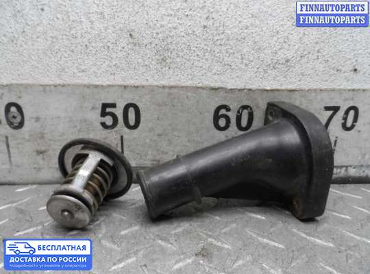 Корпус термостата на Toyota Camry XV40