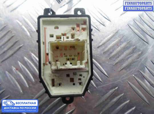 Блок управления зеркал на Hyundai Santa Fe III (DM, NC)