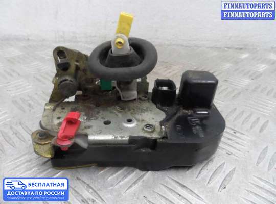 Замок боковой двери на Chrysler 300C I (LX)