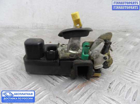Замок боковой двери на Chrysler 300C I (LX)