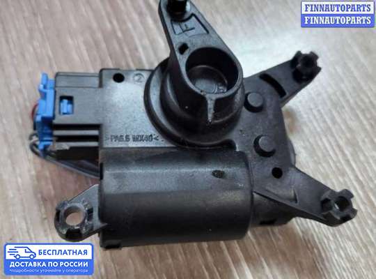 Моторчик заслонки печки на Volkswagen Touareg I (7L)