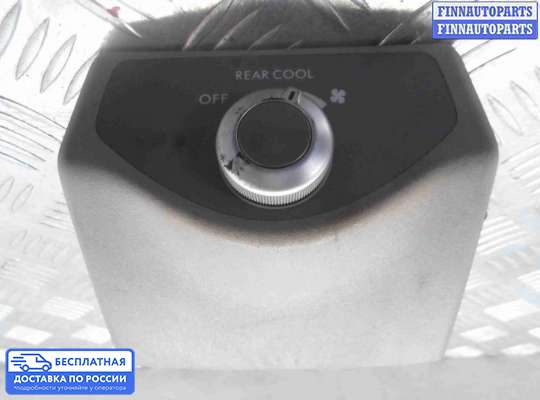 Блок управления печкой на Subaru Tribeca