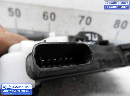 Замок боковой двери на Hyundai ix35 I / Tucson II (LM)