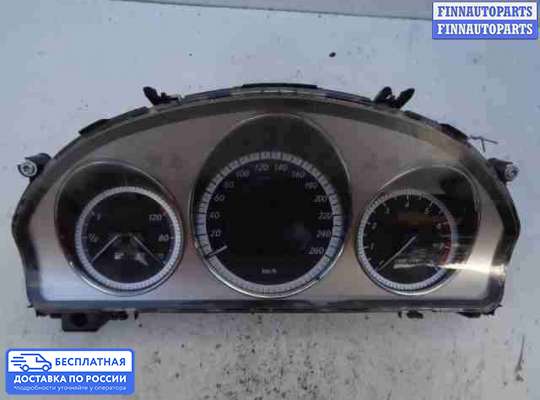 Щиток приборов на Mercedes-Benz C (W204)