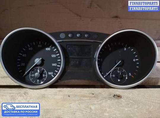 Щиток приборов на Mercedes-Benz ML (W164)