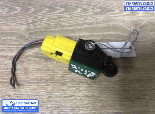 Датчик удара (Airbag) на Volkswagen Passat B7 (36)
