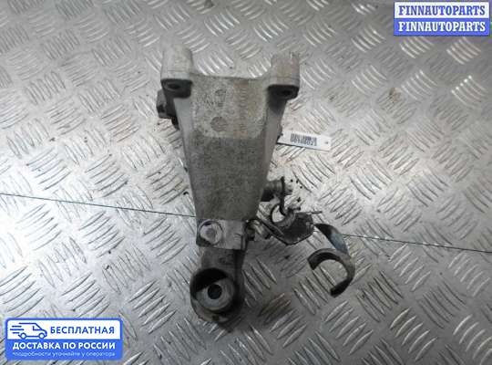 Кронштейн ДВС (лапа) на Mercedes-Benz Vito (W447)