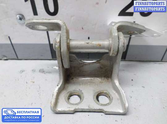 Петля крышки багажника на Honda Ridgeline