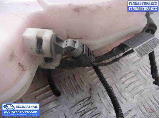 Бачок омывателя на BMW X5 (E70)
