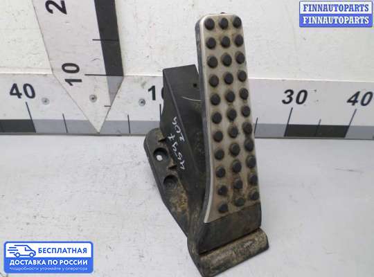 Педальный узел (педаль) на Mercedes-Benz C (W204)