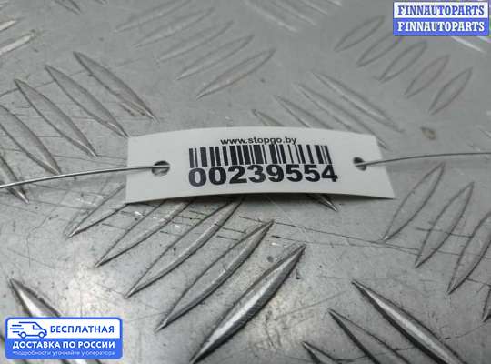 Петля капота на Volkswagen Touareg I (7L)