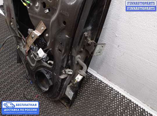 Петля двери на Hummer H3