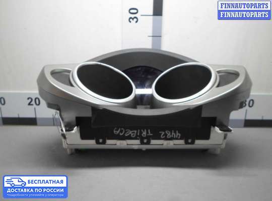 Щиток приборов на Subaru Tribeca