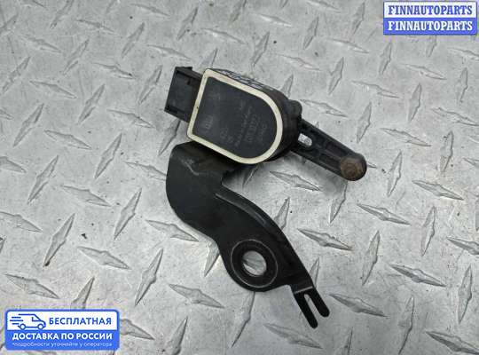 Датчик дорожного просвета на Mercedes-Benz S (W222)