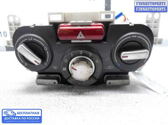 Блок управления печкой на Subaru Forester III (SH)