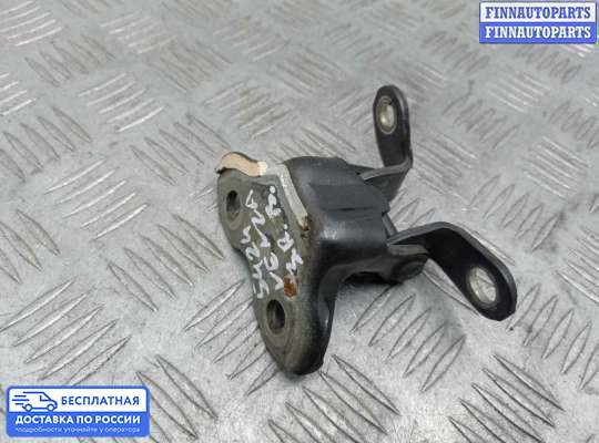 Петля двери на Toyota Venza (GV10)
