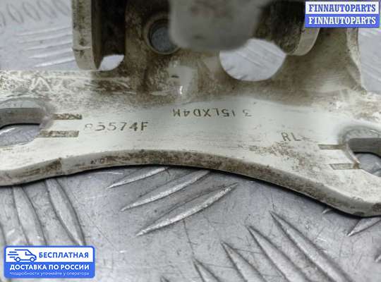 Петля двери на Chrysler 300C I (LX)