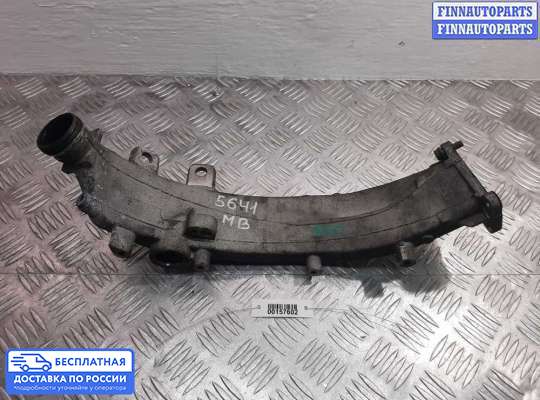 Патрубок (трубка, шланг) на Mercedes-Benz C (W203)