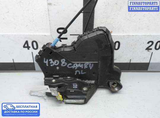 Замок боковой двери на Toyota Camry XV50