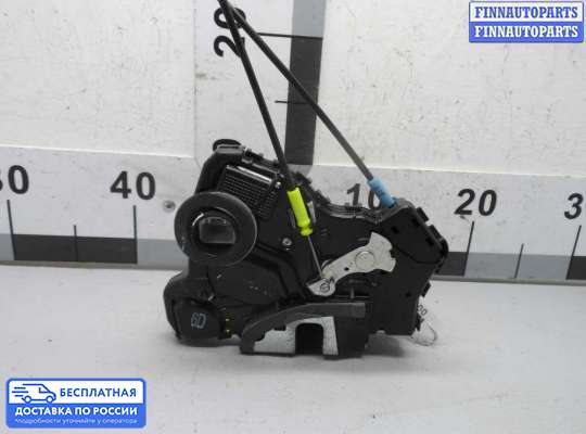 Замок боковой двери на Toyota Camry XV50