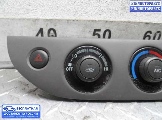 Блок управления печкой на Toyota Camry XV30