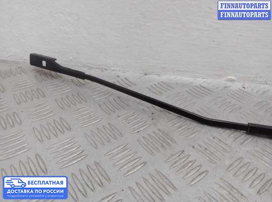 Поводок дворника на Audi Q5 (8R)