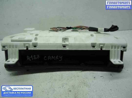 Щиток приборов на Toyota Camry XV40