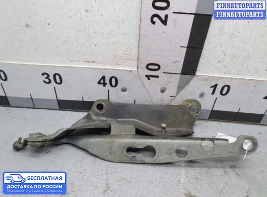 Петля капота на Volvo XC90