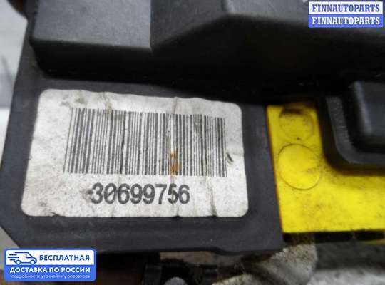 Замок боковой двери на Volvo XC90