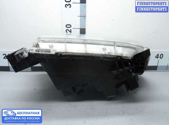 Фара передняя на Toyota Tundra II
