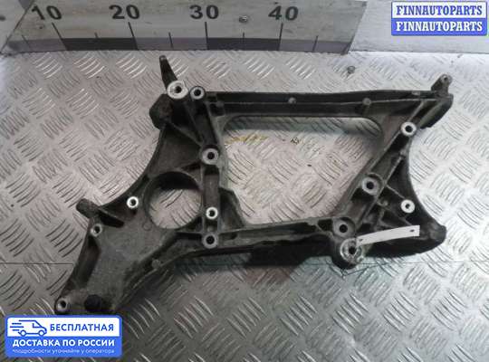 Крышка двигателя боковая на Mercedes-Benz GLK (X204)