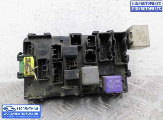 Блок предохранителей на Toyota Matrix I (E13)