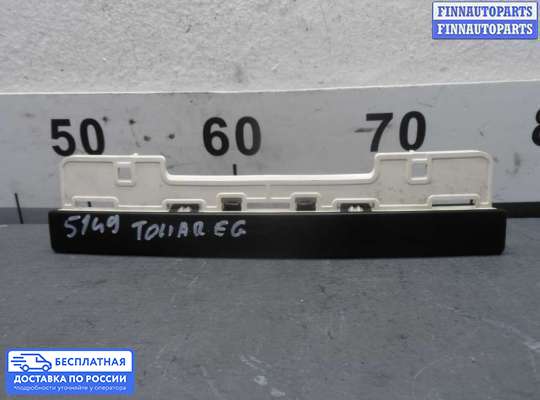 Дисплей бортового компьютера на Volkswagen Touareg I (7L)