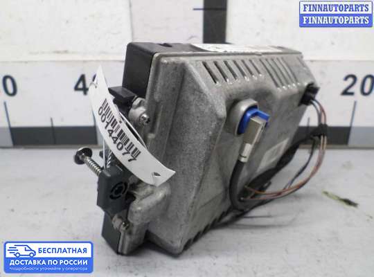 Дисплей бортового компьютера на Mercedes-Benz C (W204)