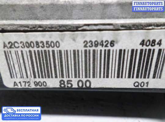 Дисплей бортового компьютера на Mercedes-Benz C (W204)