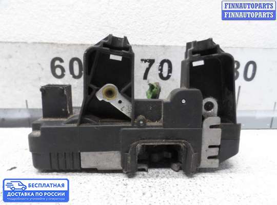 Замок боковой двери на Opel Zafira A
