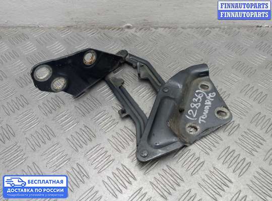 Петля капота на Volkswagen Touareg I (7L)