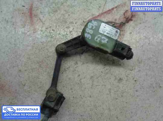 Датчик дорожного просвета на Audi Q7 (4L)