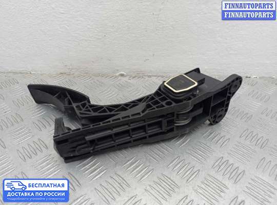 Педальный узел (педаль) на Mercedes-Benz ML (W164)