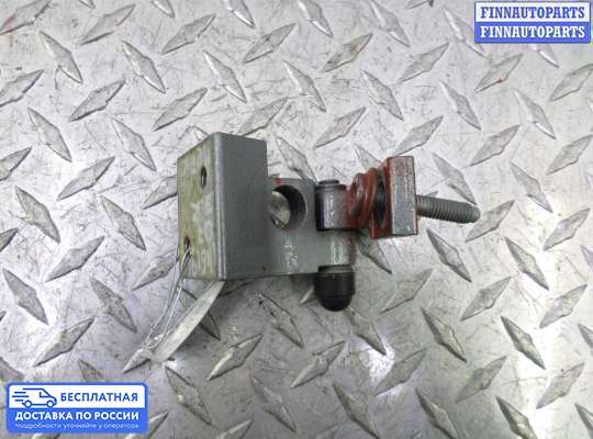 Петля двери на Audi Q7 (4L)