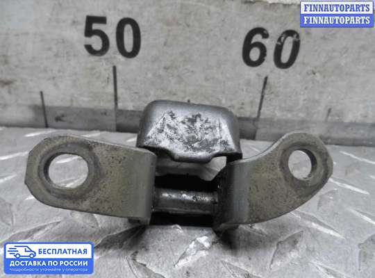 Петля двери на Toyota Camry XV40