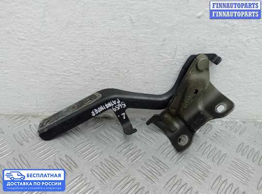 Петля капота на Nissan Pathfinder IV (R52)