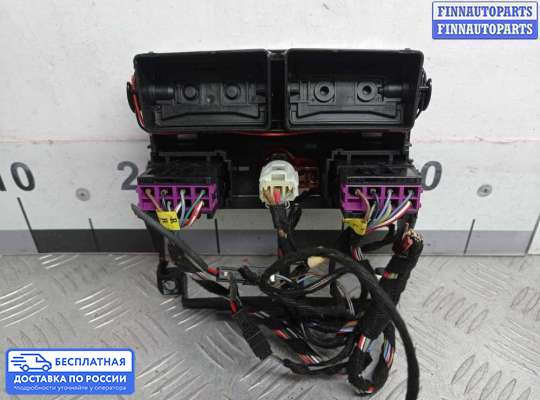 Блок управления печкой на Audi A8 (D3, 4E)