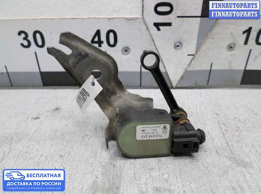 Датчик дорожного просвета на Audi Q7 (4L)