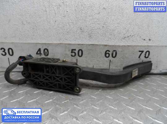 Педальный узел (педаль) на Kia Carens I (RS)