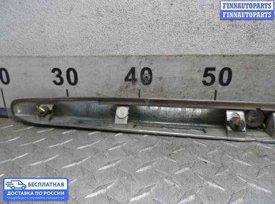 Планка подсветки номера на Toyota Camry XV30