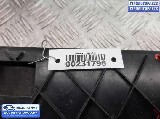 Крышка ДВС (декоративная) на Mercedes-Benz C (W204)